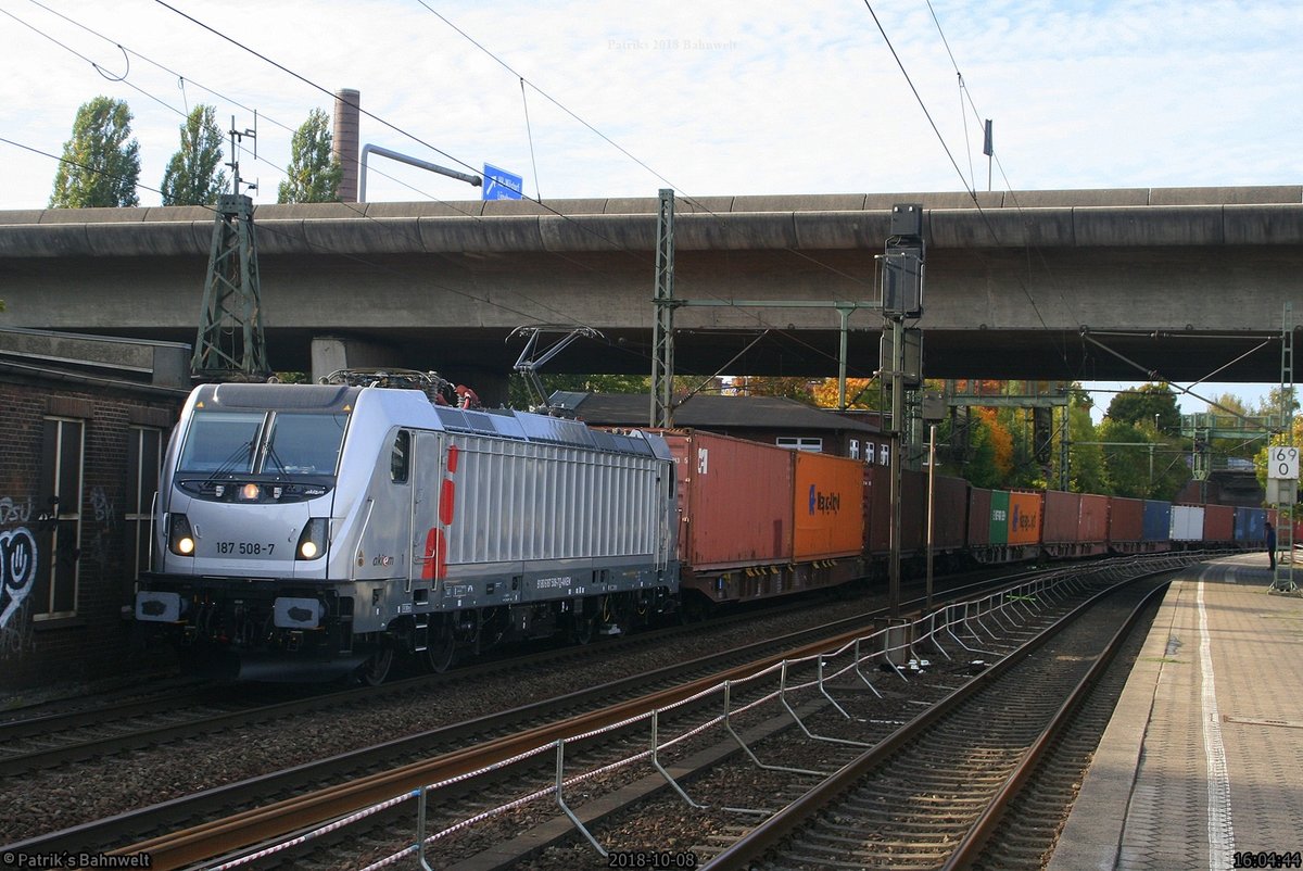 akiem / Metrans 187 508 mit Containerzug Richtung Süden
am 08.10.2018 in Hamburg-Harburg