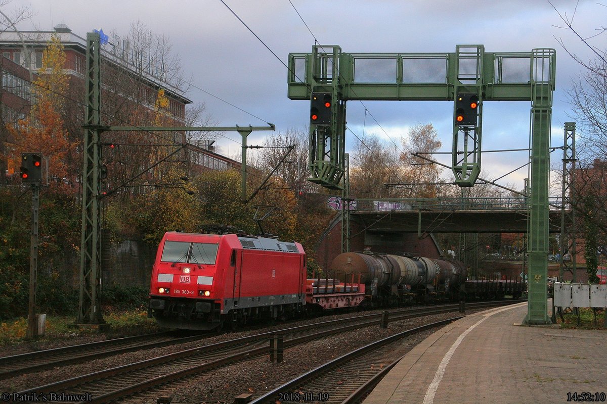 DB 185 363 mit gemischten Güterzug
am 19.11.2018 in Hamburg-Harburg