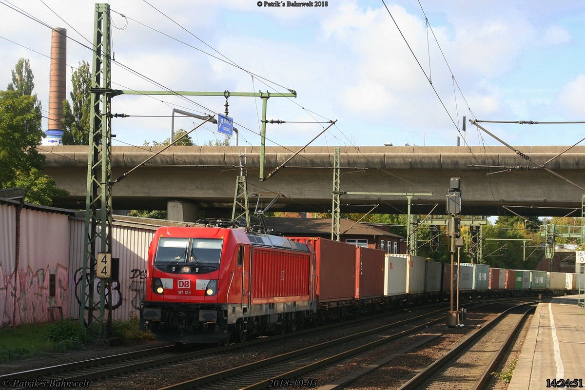DB 187 129 mit Containerzug Richtung Süden
am 03.10.2018 in Hamburg-Harburg