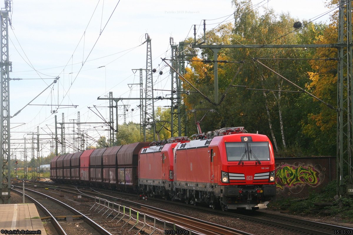 DB 193 340 + Db 193 326 mit Kohlewagenzug Richtung Norden
am 08.10.2018 in Hamburg-Harburg