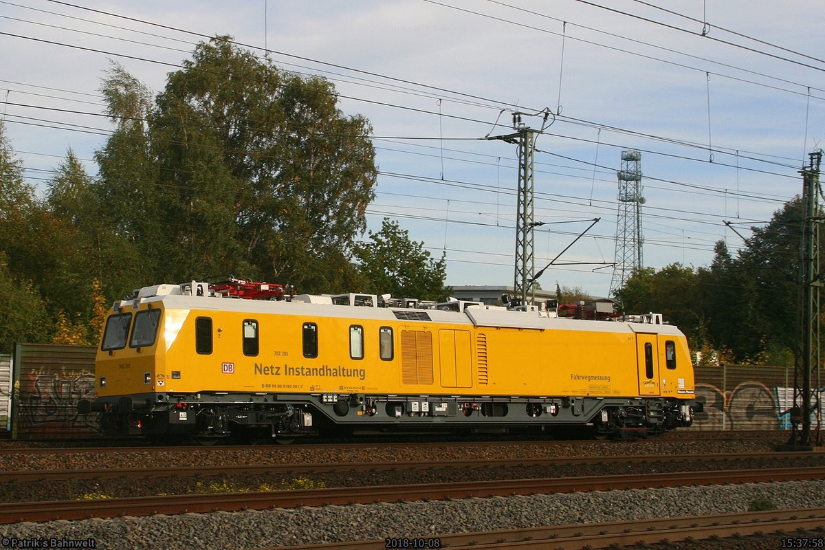 DB Netz 702 201 Richtung Norden
am 08.10.2018 in Hamburg-Harburg