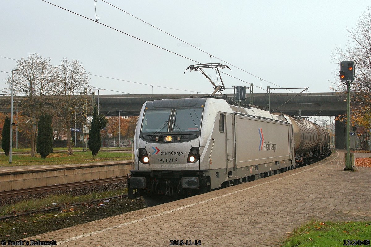 RHC 187 071 mit Kesselwagenzug nach Hamburg-Hohe Schaar am 14.11.2018 in Hamburg-Harburg