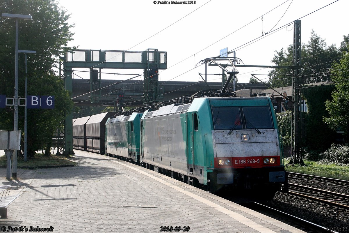 VPS 186 249 + VPS 186 247 mit Kohlewagenzug Richtung Hafen
am 20.09.2018 in Hamburg-Harburg