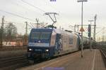 baureihe-145-traxx-f140-ac/650730/rbh-145-020-mit-kesselwagenzug-in RBH 145 020 mit Kesselwagenzug in Hamburg-Harburg am 03.01.2019