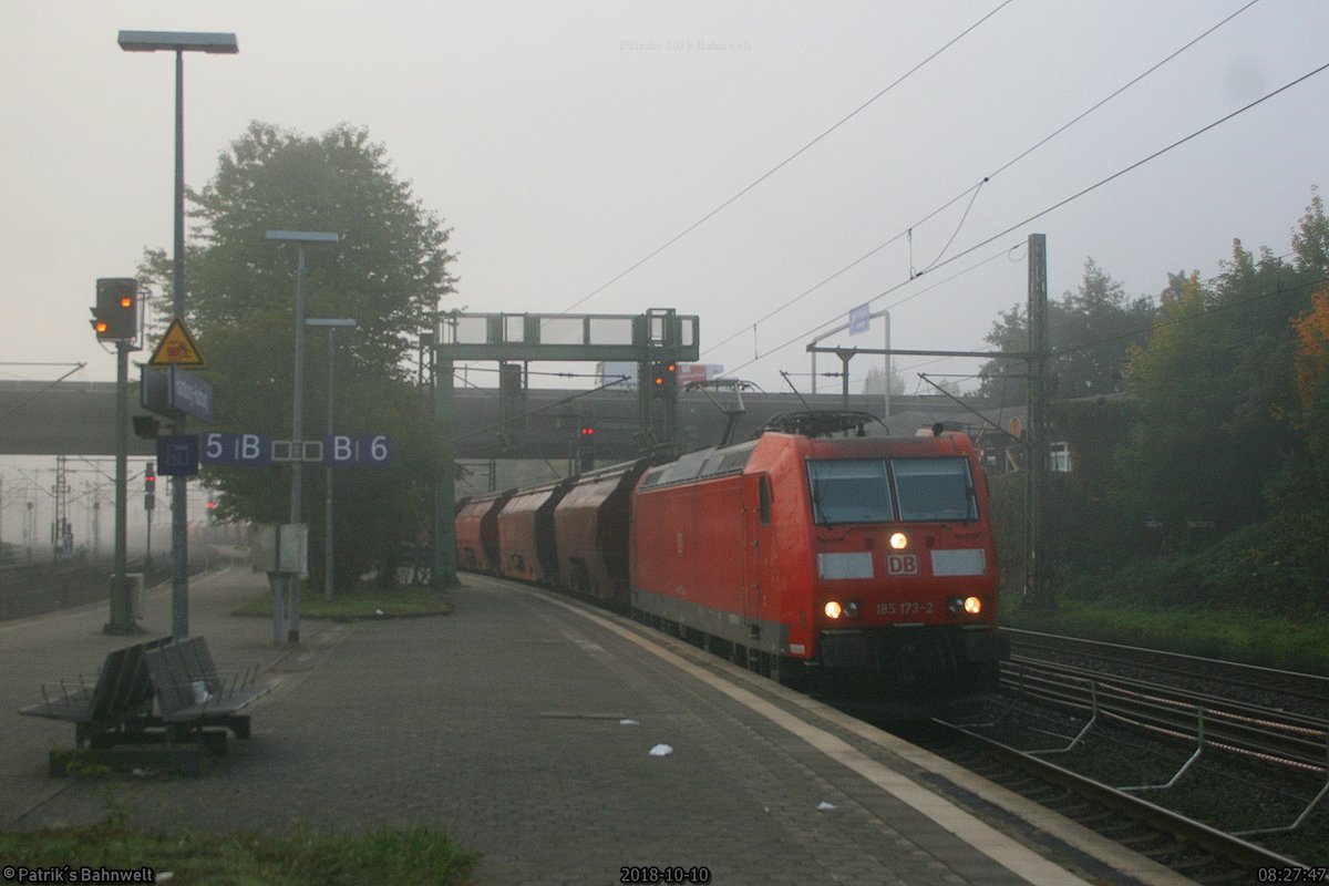 DB 185 173 mit Kalizug Richtung Hafen
am 10.10.2018 in Hamburg-Harburg