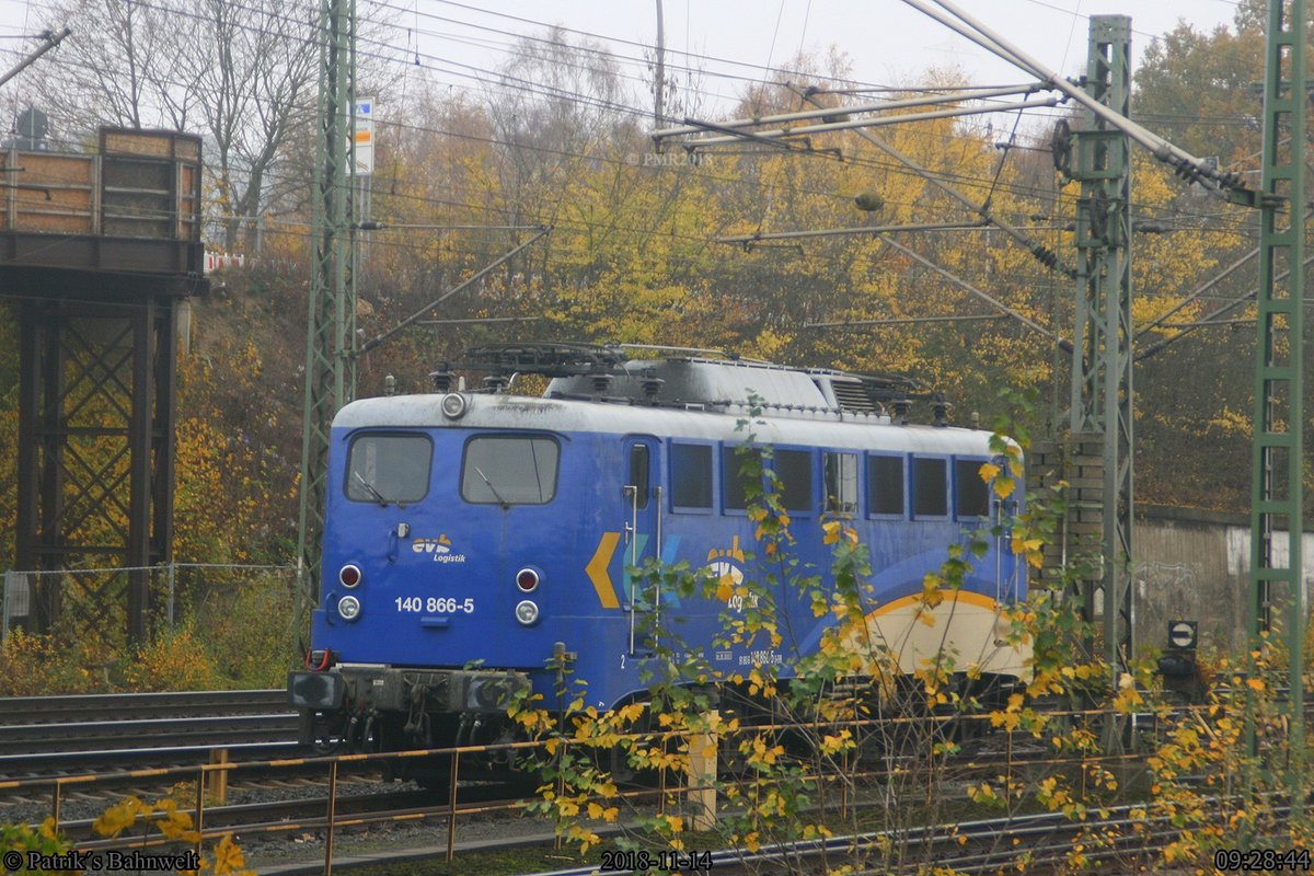 evb 140 866 abgestellt auf Gleis 185
am 14.11.2018 in Hamburg-Harburg